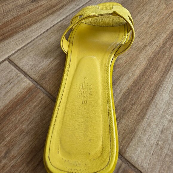 Hermes Oran Yellow Leather H Sandals Eur. 37 - Picture 9 of 14